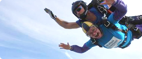 Yvonne Pettigrew tandem skydiving
